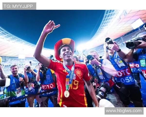 足球巨星们的经典进球瞬间与独特庆祝动作解析